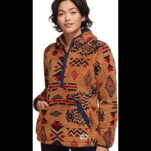 The North Face Hooded Fleece Pullover